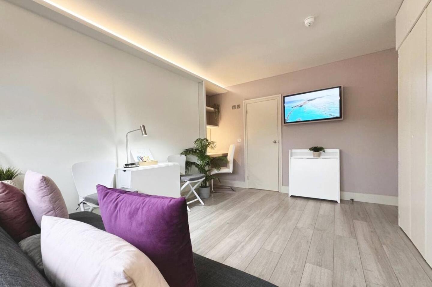 Apt 12 Luxury Living Chic Studio Steps From Beach Brighton Exterior photo